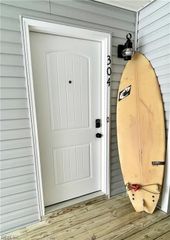 620 Shoreham Ct Apt 304, Virginia Beach, VA 23451