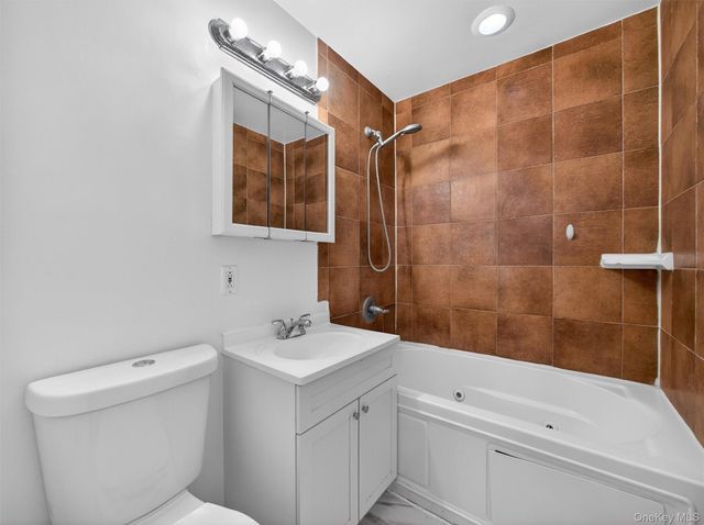 81 Kearsing Parkway A, Monsey, NY 10952