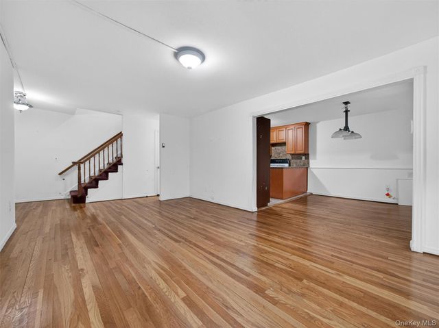 81 Kearsing Parkway A, Monsey, NY 10952