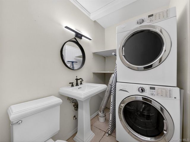 81 Kearsing Parkway A, Monsey, NY 10952