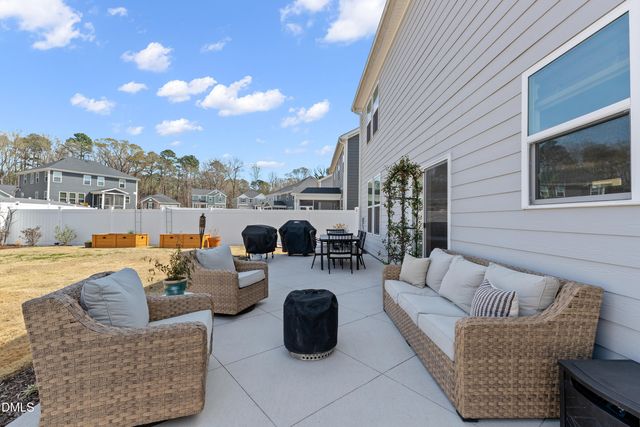 1029 Ringhill Bluff Drive, Durham, NC 27704