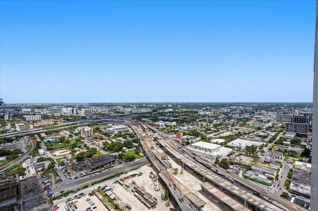 20 NE 11th 4212, Miami, FL 33132