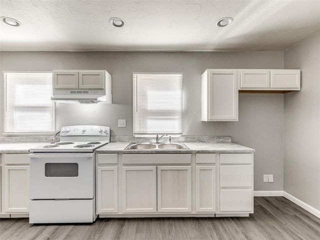 19350 8 A Street, Norman, OK 73026