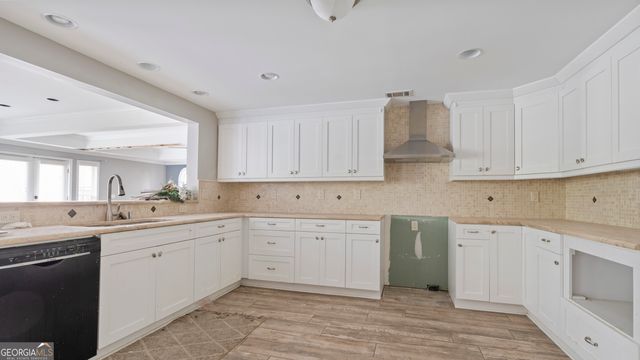 510 Tullamore Way, Milton, GA 30004