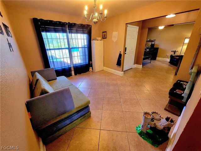 506 Desoto AVE, Lehigh Acres, FL 33972