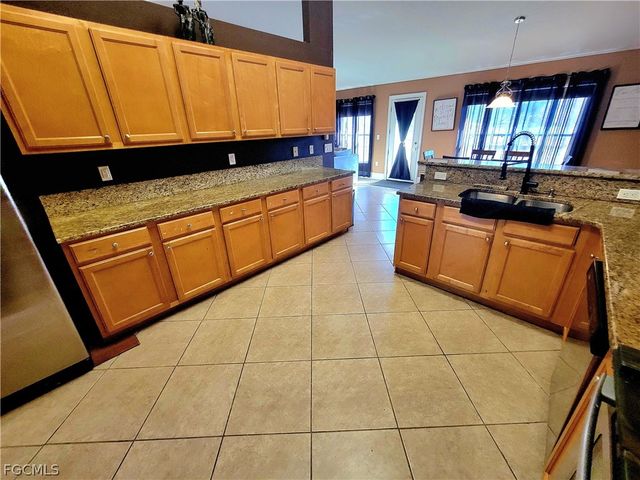 506 Desoto AVE, Lehigh Acres, FL 33972