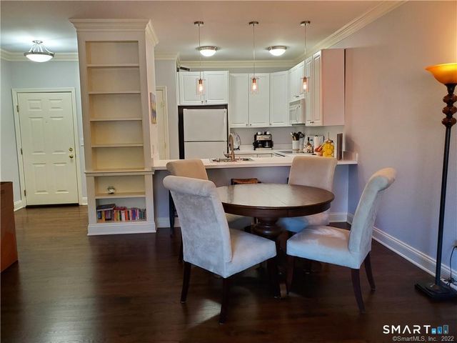 2435 Bedford Street 21A, Stamford, CT 06905