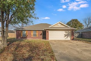 804 Tyler Street, Centerton, AR 72719