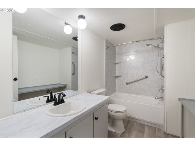 15130 S MAPLELANE Rd 50, Oregon City, OR 97045