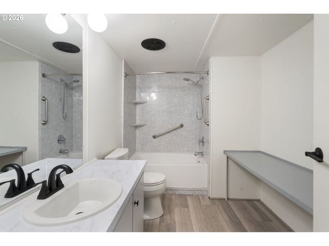 15130 S MAPLELANE Rd 50, Oregon City, OR 97045