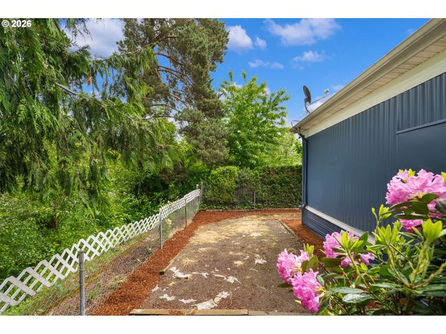 15130 S MAPLELANE Rd 50, Oregon City, OR 97045