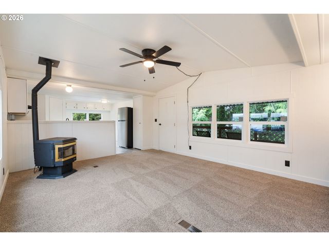 15130 S MAPLELANE Rd 50, Oregon City, OR 97045