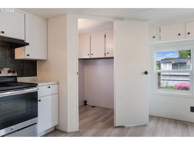 15130 S MAPLELANE Rd 50, Oregon City, OR 97045