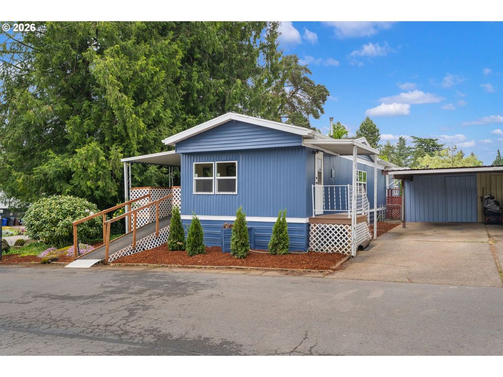 15130 S MAPLELANE Rd 50, Oregon City, OR 97045