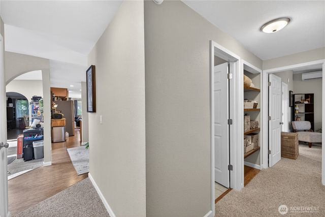 2452 Hemenway Place, Oak Harbor, WA 98277