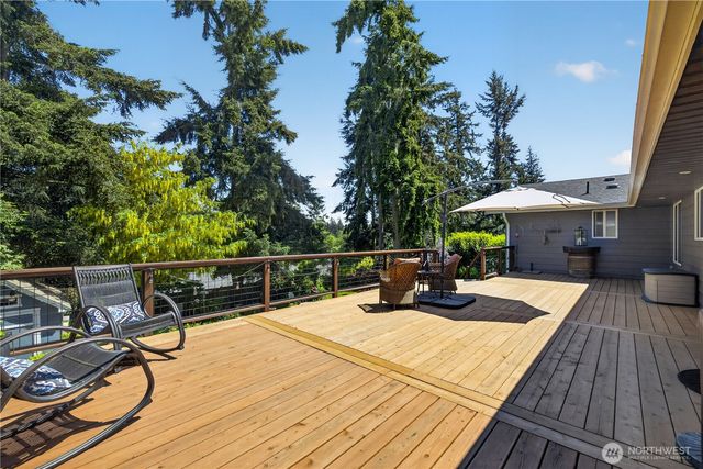 2452 Hemenway Place, Oak Harbor, WA 98277