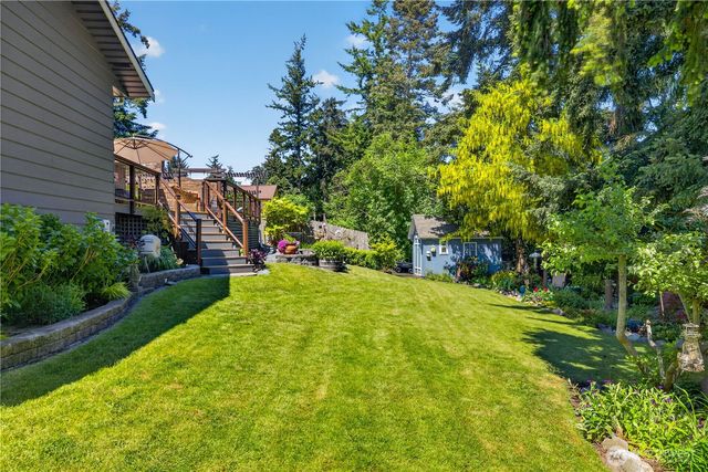 2452 Hemenway Place, Oak Harbor, WA 98277