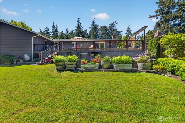 2452 Hemenway Place, Oak Harbor, WA 98277