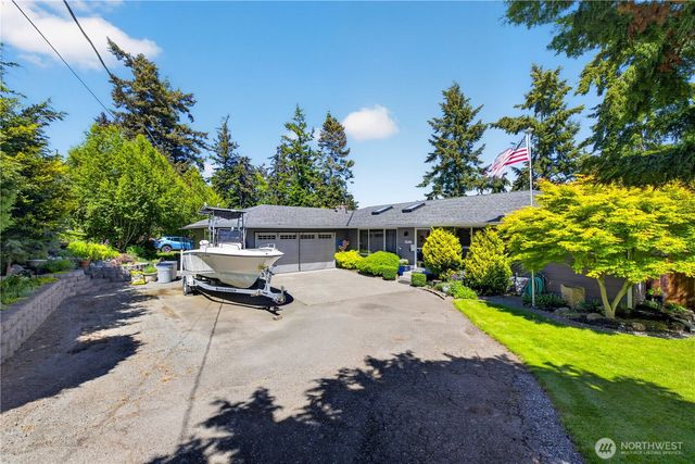 2452 Hemenway Place, Oak Harbor, WA 98277