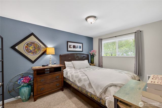 2452 Hemenway Place, Oak Harbor, WA 98277
