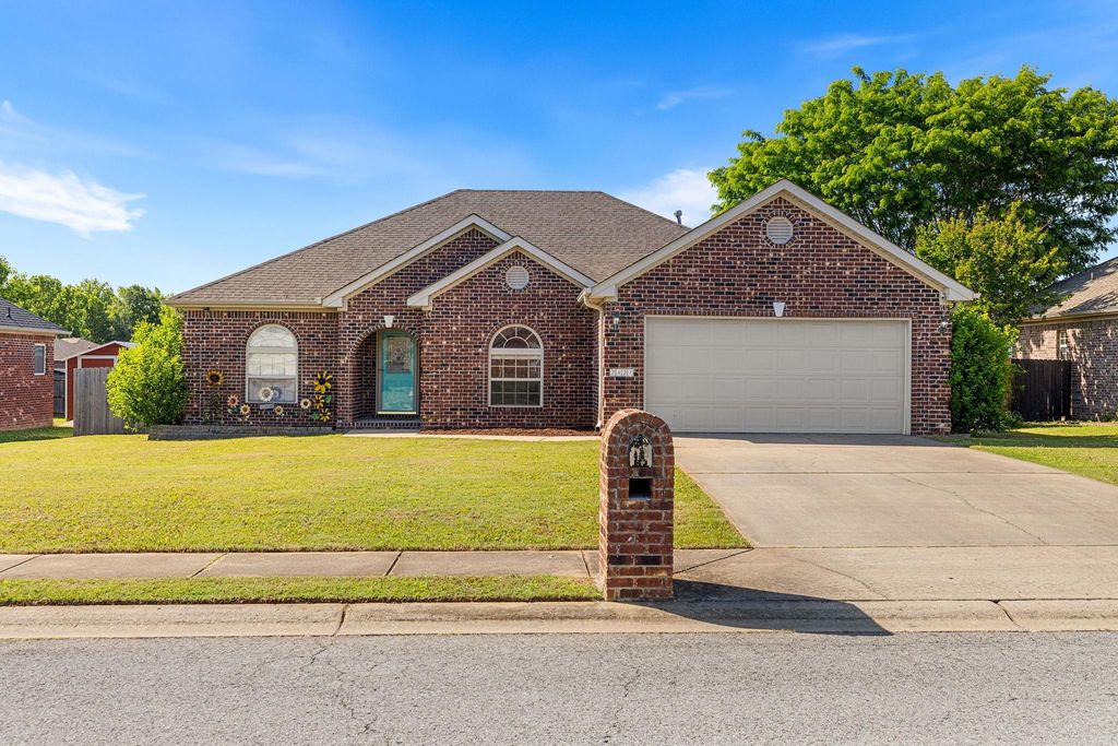 2421 Toccata Lane, Cabot, AR 72023