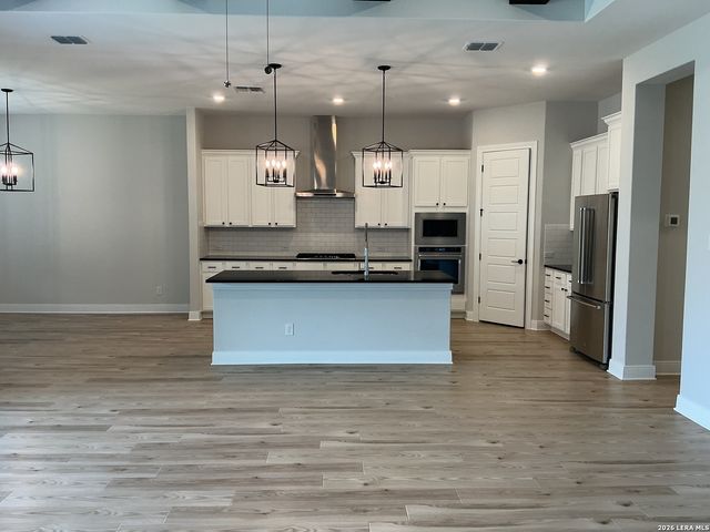 243 Wisteria View, Castroville, TX 78009