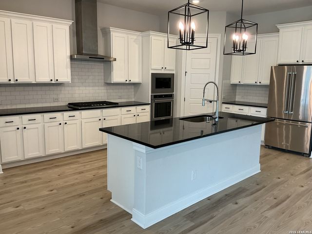 243 Wisteria View, Castroville, TX 78009