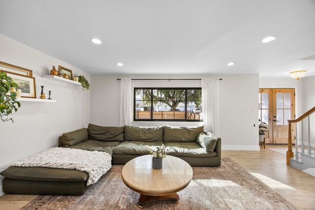 721 Shawnee Ln, San Jose, CA 95123