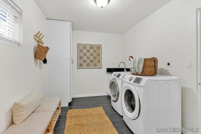 2167 Sunset Dr, Escondido, CA 92025