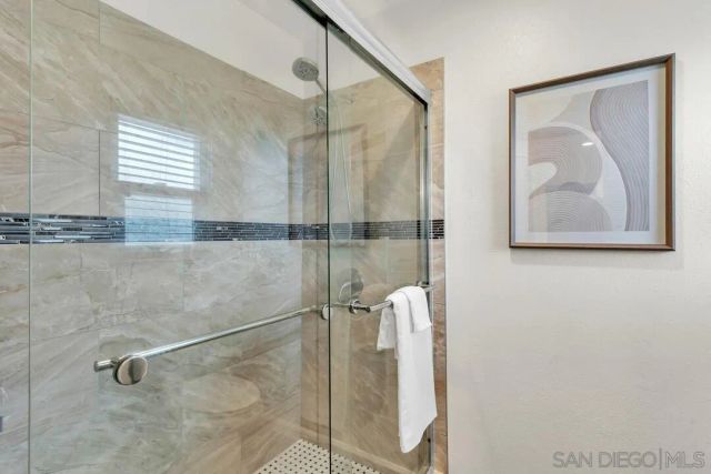 2167 Sunset Dr, Escondido, CA 92025