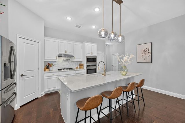 669 Harris Ridge Drive, Arlington, TX 76002