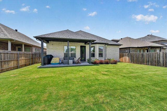 669 Harris Ridge Drive, Arlington, TX 76002
