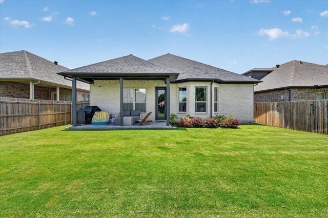 669 Harris Ridge Drive, Arlington, TX 76002