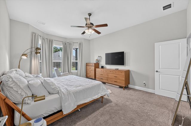 669 Harris Ridge Drive, Arlington, TX 76002