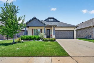 669 Harris Ridge Drive, Arlington, TX 76002
