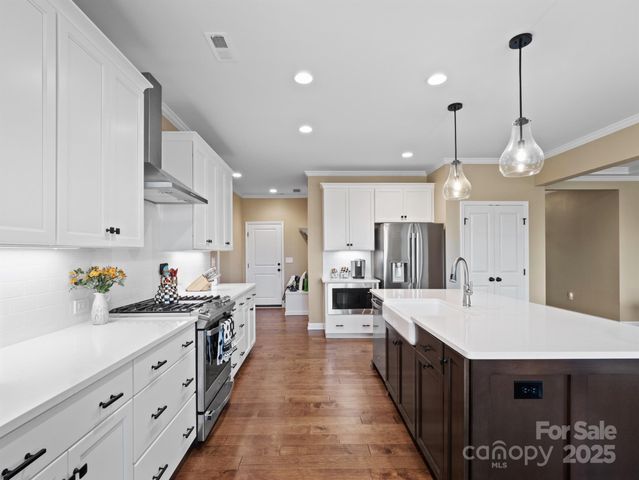 423 Lucky Drive NW, Concord, NC 28027