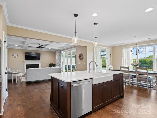 423 Lucky Drive NW, Concord, NC 28027