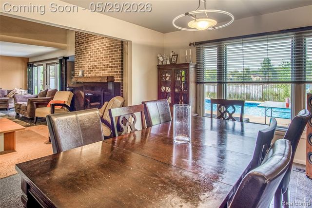 2930 Brentwood Road, West Bloomfield, MI 48323