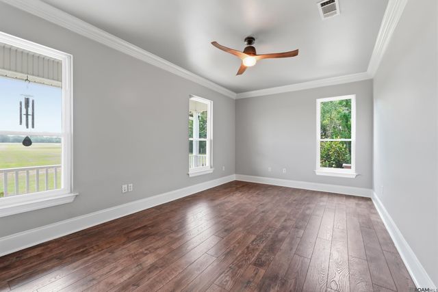21915 Plank Rd, Zachary, LA 70791