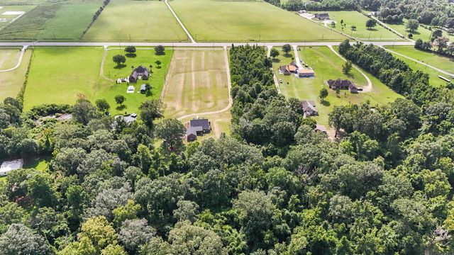 21915 Plank Rd, Zachary, LA 70791
