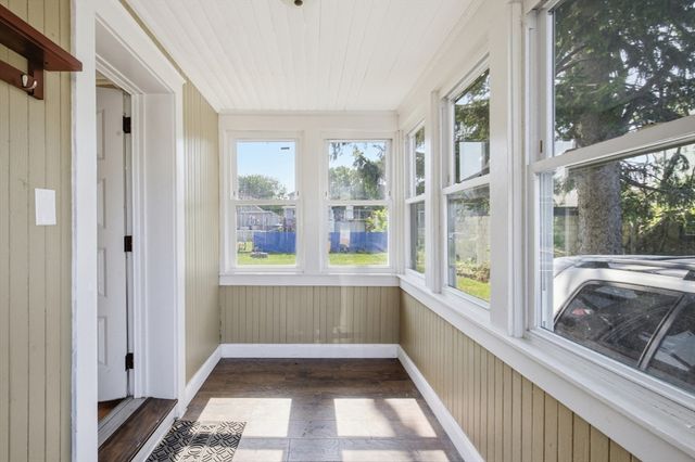 27 Johnson St, Fall River, MA 02723