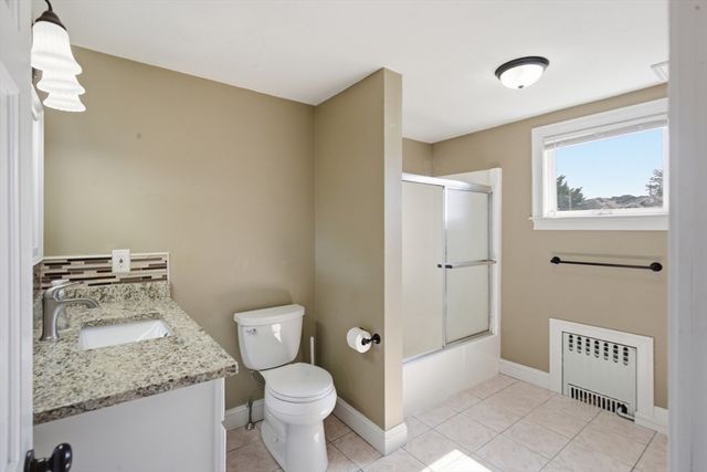 27 Johnson St, Fall River, MA 02723