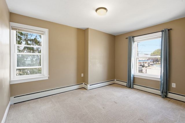 27 Johnson St, Fall River, MA 02723