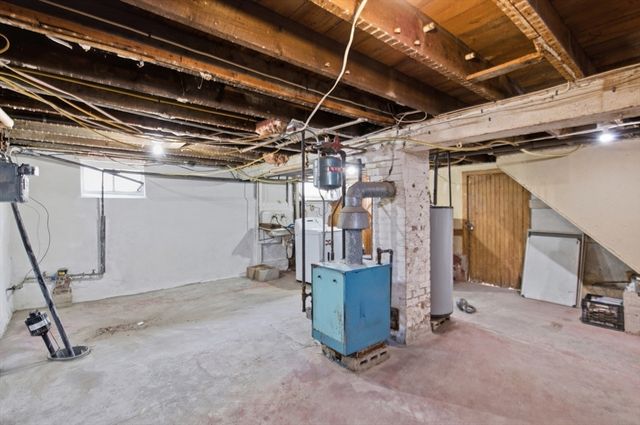 27 Johnson St, Fall River, MA 02723
