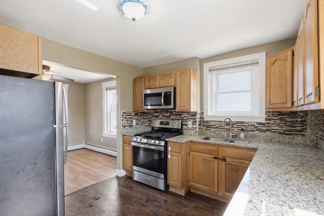 27 Johnson St, Fall River, MA 02723