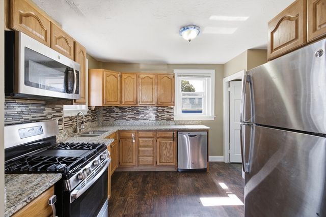 27 Johnson St, Fall River, MA 02723