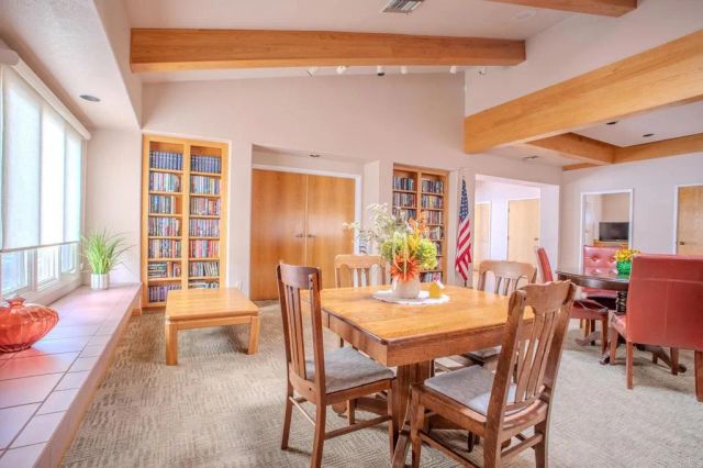 6330 Genesee Ave 318, San Diego, CA 92122