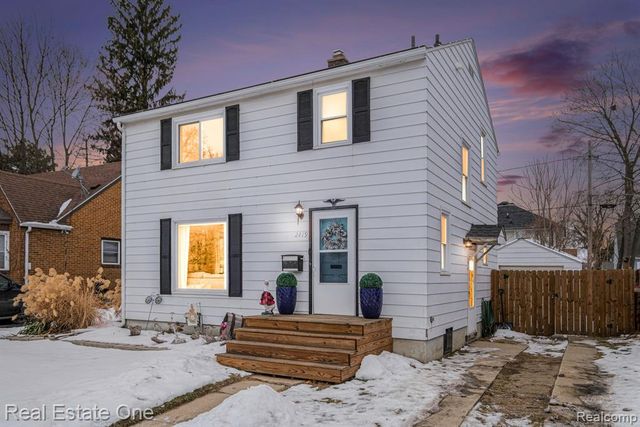 2119 Mountain Avenue, Flint, MI 48503