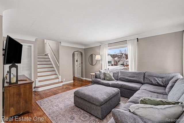 2119 Mountain Avenue, Flint, MI 48503