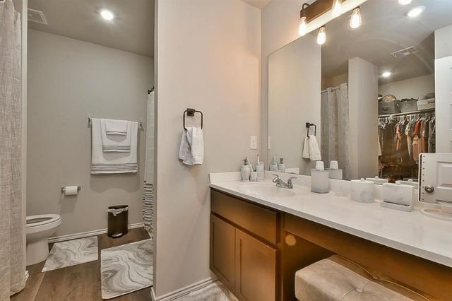 9504 NW 118th Street, Yukon, OK 73099